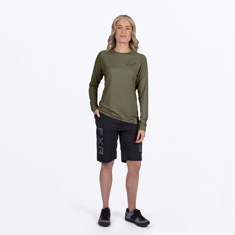 AttackUPF_LS_W_Moss_252268-_7900_fullbody